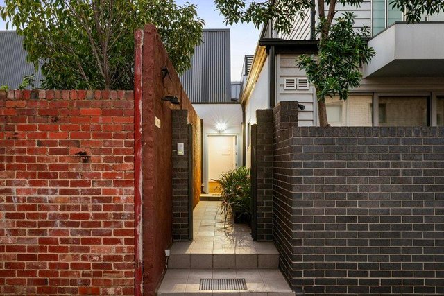 33 Dutton Lane, VIC 3032