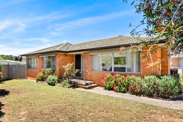 6 Serpentine Street, ACT 2611