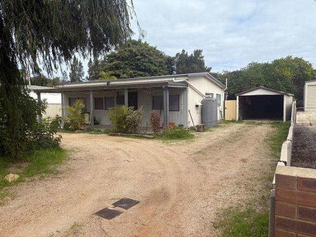 40 Whitfield Road, WA 6516