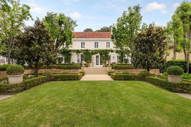 40-42 Rosserdale Crescent, VIC 3930