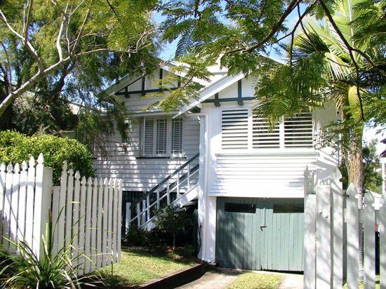 9 Howard Street, QLD 4151