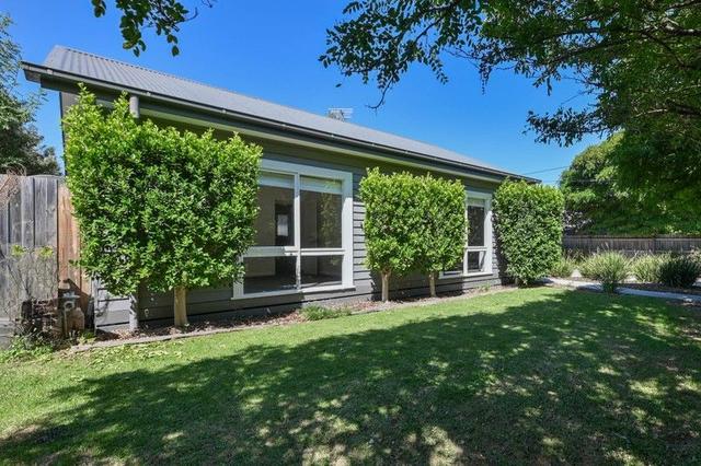 1/2 Wavell Avenue, VIC 3137