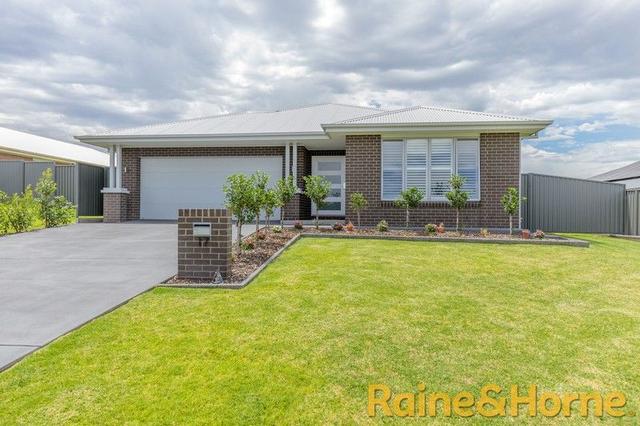 17 Current Court, NSW 2830