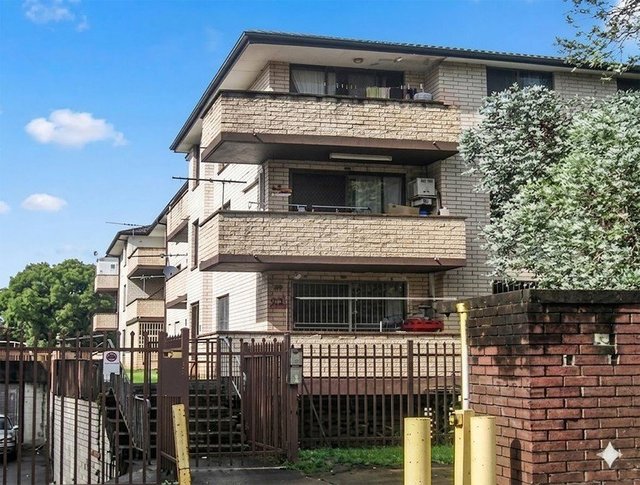 27/76 Mc Burney Rd, NSW 2166
