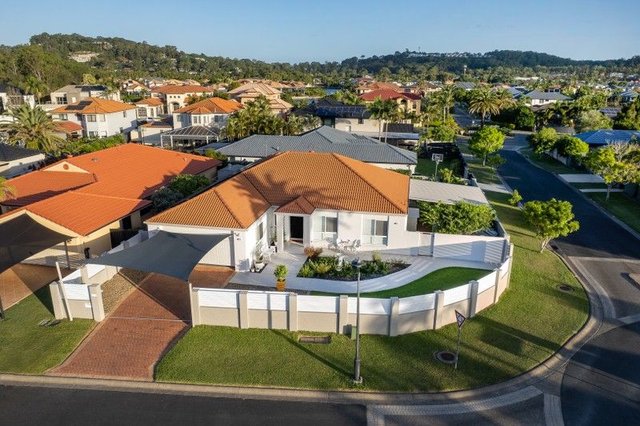 52 Tropicana Circuit, QLD 4220
