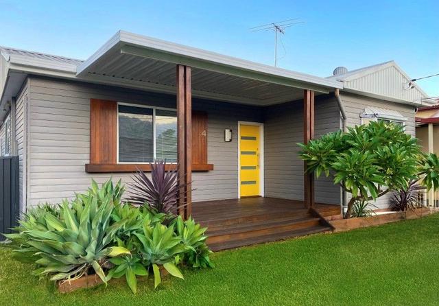 4 Freeman  Street, NSW 2760