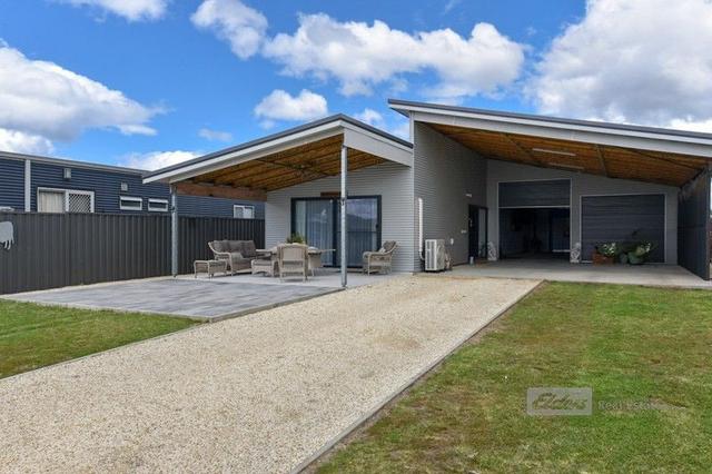 32 McGlade Close, WA 6338