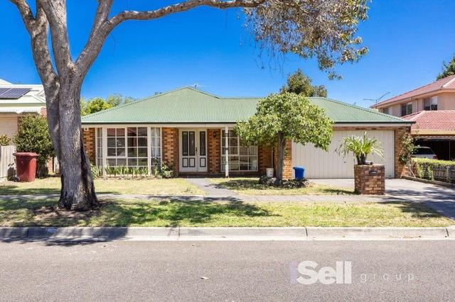 33 Hedgeley Drive, VIC 3806