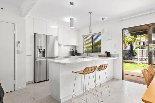 10/11 Munna  Crescent, QLD 4566
