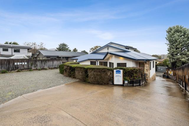 1/23 Banjo Paterson Crescent, NSW 2627