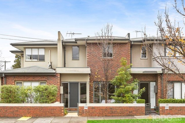 17 Highview Road, VIC 3165