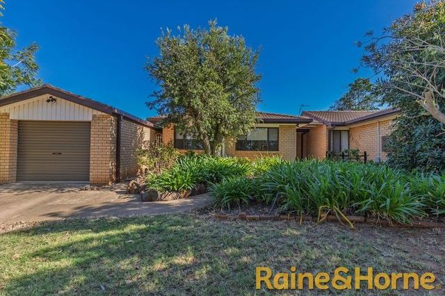 73A Margaret Crescent, NSW 2830