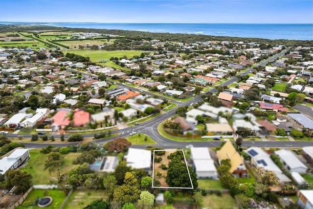 2 Arcturus Road, VIC 3226
