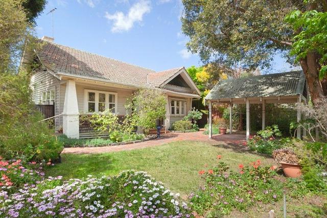 16 Meadow Grove, VIC 3103