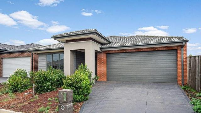 8 Peroomba Drive, VIC 3030