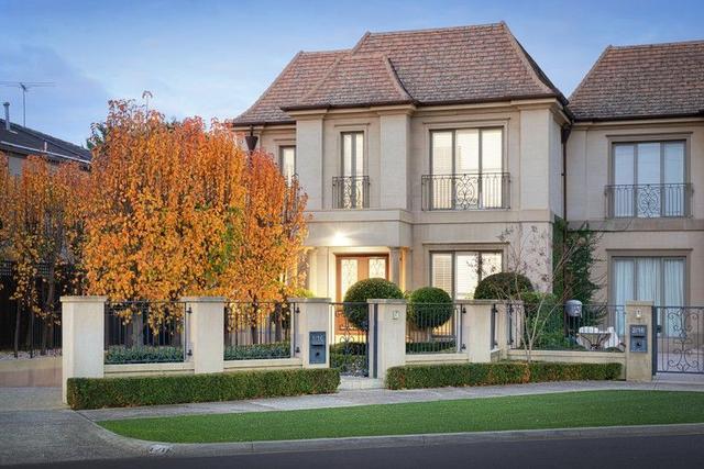 1/16 Summerhill Road, VIC 3187