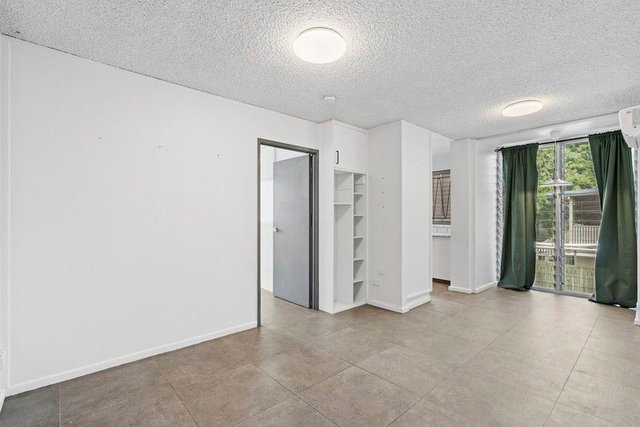 5/28 Villa Street, QLD 4103