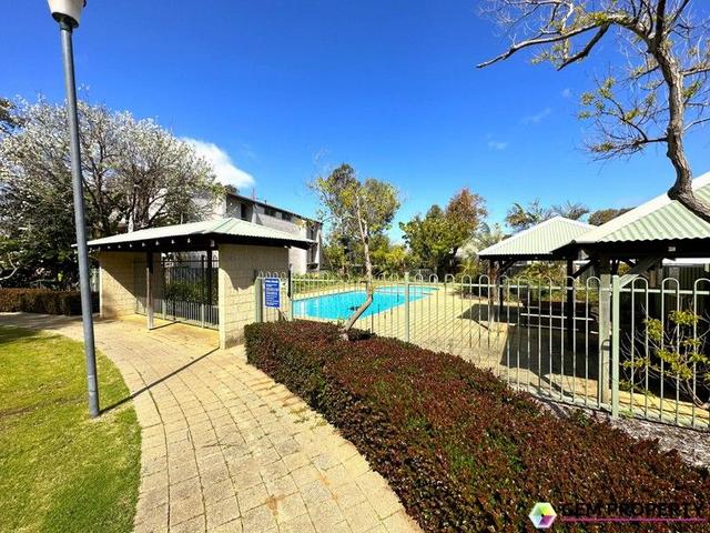 15/2 Pengilly Road, WA 6167