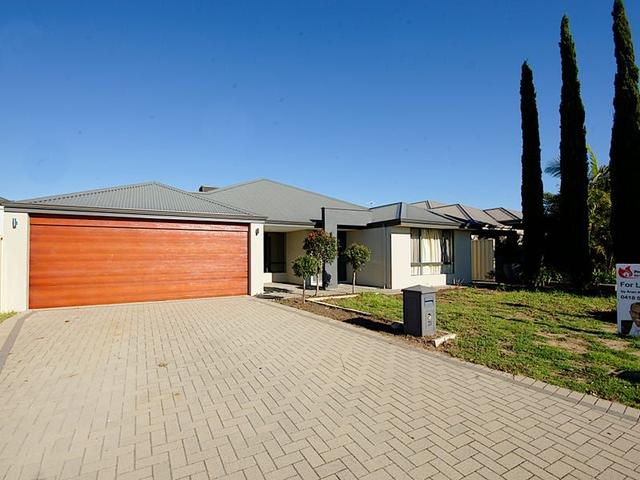 25 Bayonne Corner, WA 6112