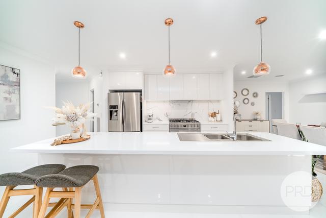 10 Nellywanna Street, NSW 2650