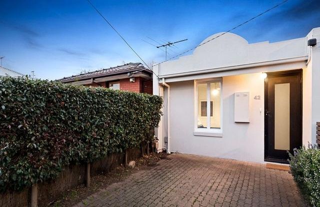 42 Valiant Street, VIC 3067