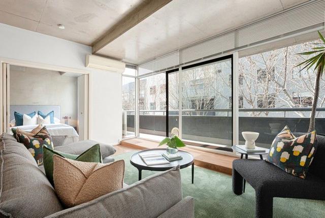 18/10 Clifton Street, VIC 3181