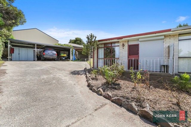 4/15 Railway Crescent, VIC 3825