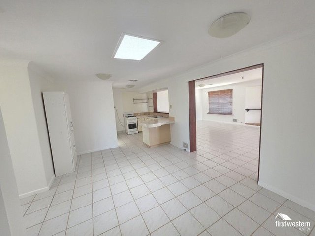 9 Nolan Place, WA 6027