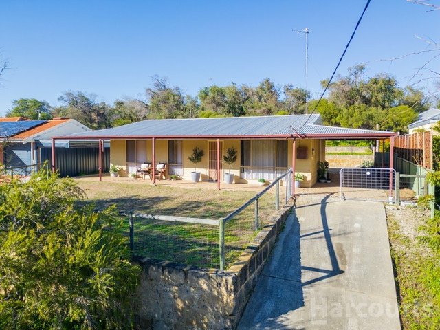 15 Hide-A-Way Vale, WA 6215
