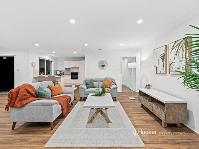 2 Freeman Place, QLD 4116