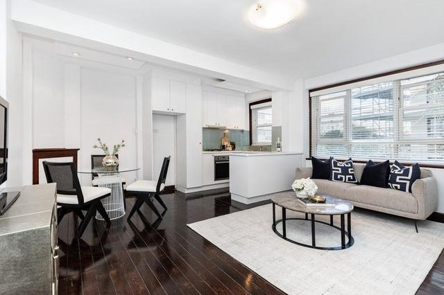 28/4 MacLeay Street, NSW 2011