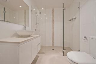 Bathroom (2016-03-02)