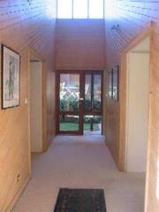 Hall (2003-05-28)