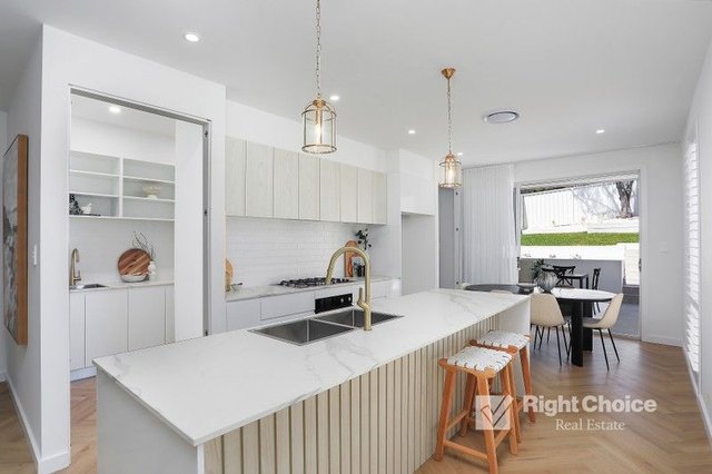 4/17 Whittaker Street, NSW 2529