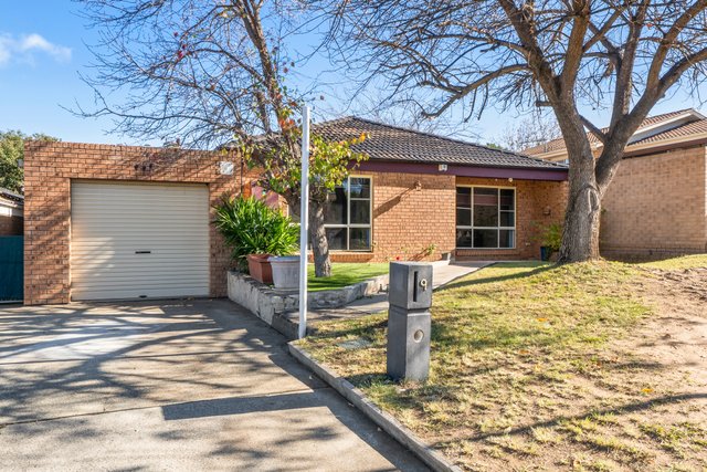 9 Hammill Close, ACT 2905