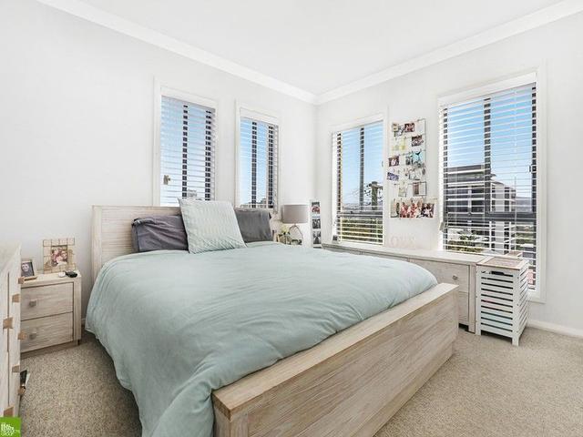 1/21 View St, NSW 2500