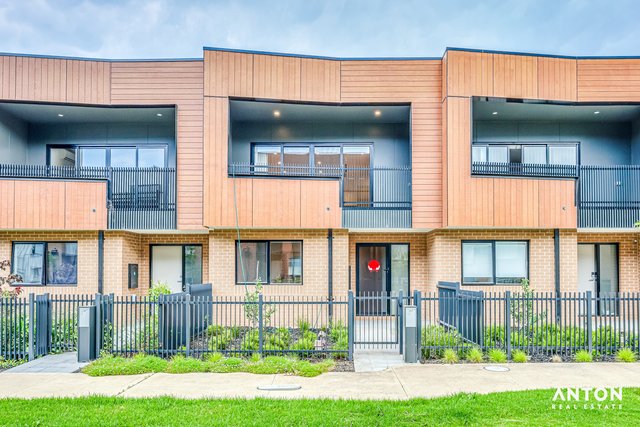 13 Aqua Walk, VIC 3025