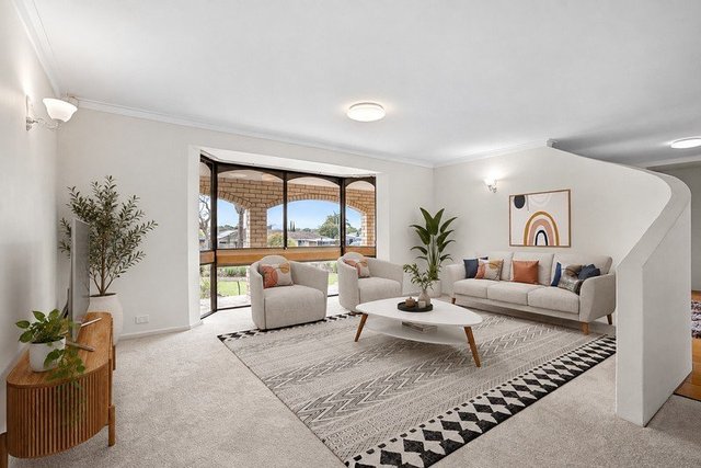 13 Barbrook Way, WA 6169