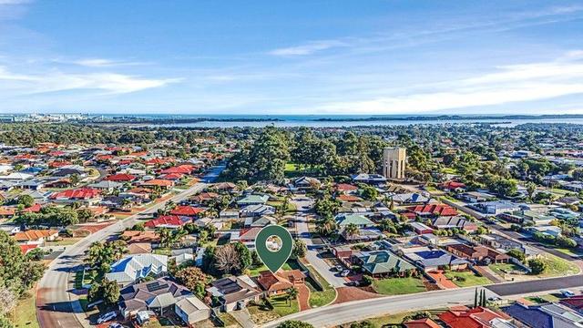 2 Hibiscus Court, WA 6232