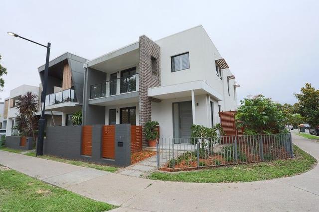 18 Greenbank Drive, NSW 2148