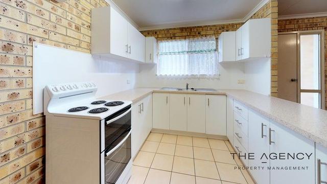 2/9 Marcellin Court, QLD 4701