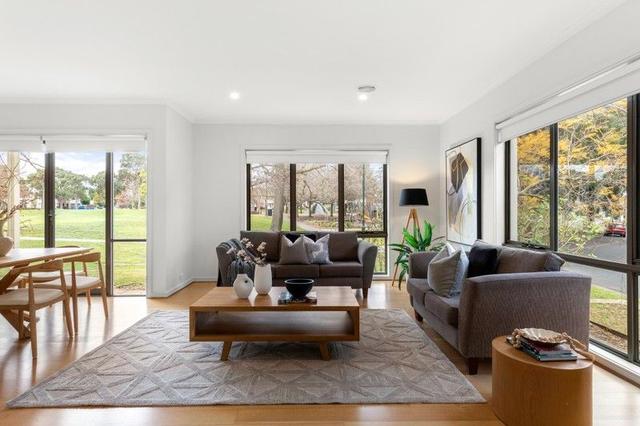 25 Royal Troon Avenue, VIC 3202