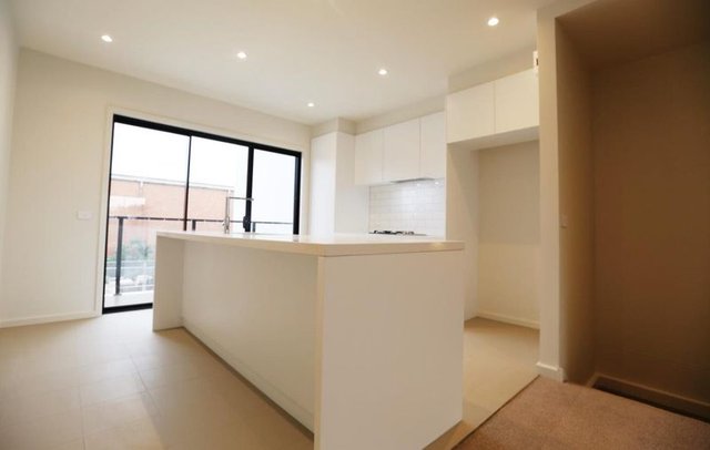 65 Pallisades Boulevard, VIC 3192