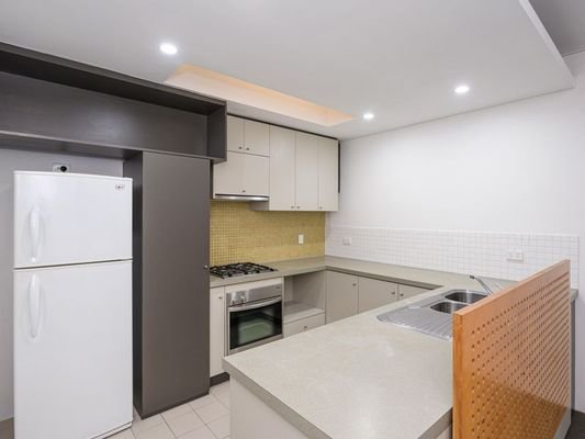 3/662 Newcastle Street, WA 6007