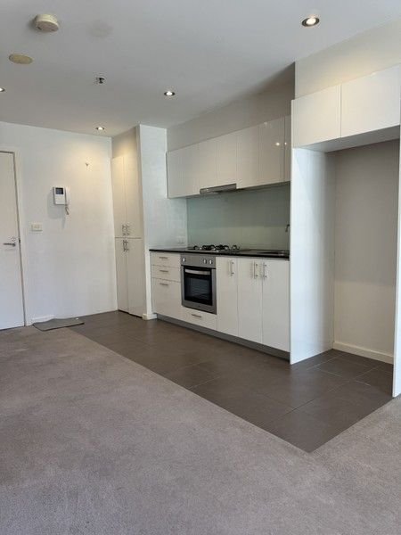 2004/8 Exploration Lane, VIC 3000