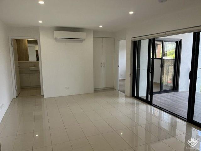 ID:21154058/9 Hooker Boulevard, QLD 4218