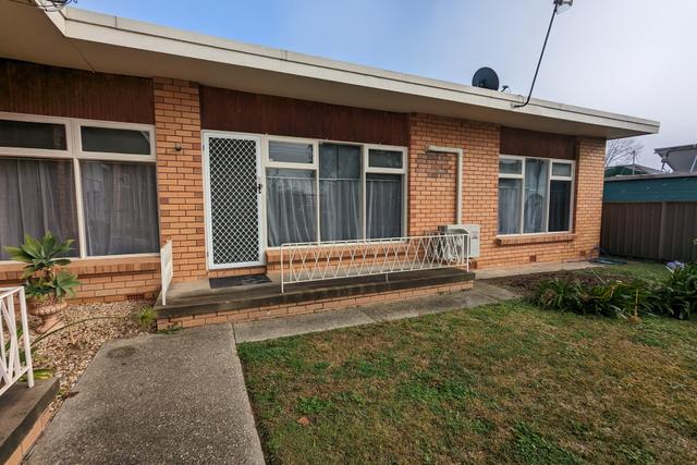 4/11 Mulqueeney Street, VIC 3690