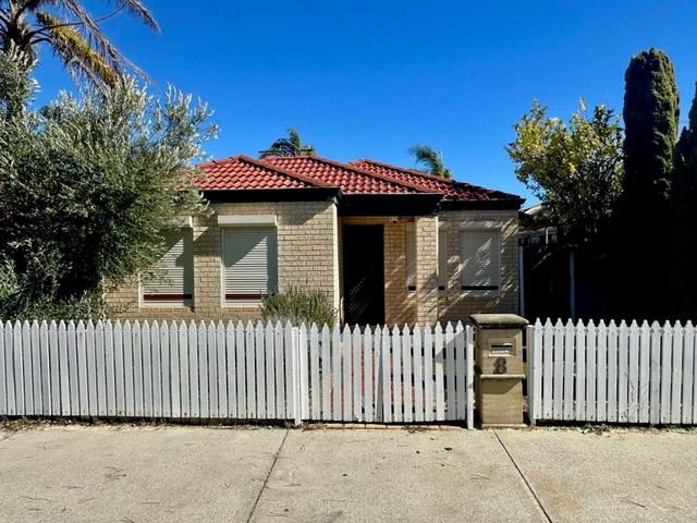 8 Toulon Lane, WA 6069