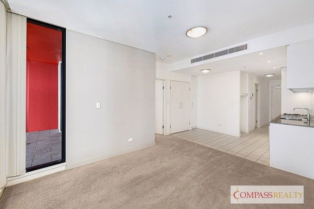 814/10 Brodie Spark Drive, NSW 2205