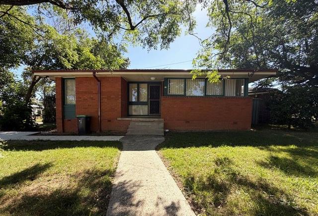 19 Richardson Crescent, NSW 2770